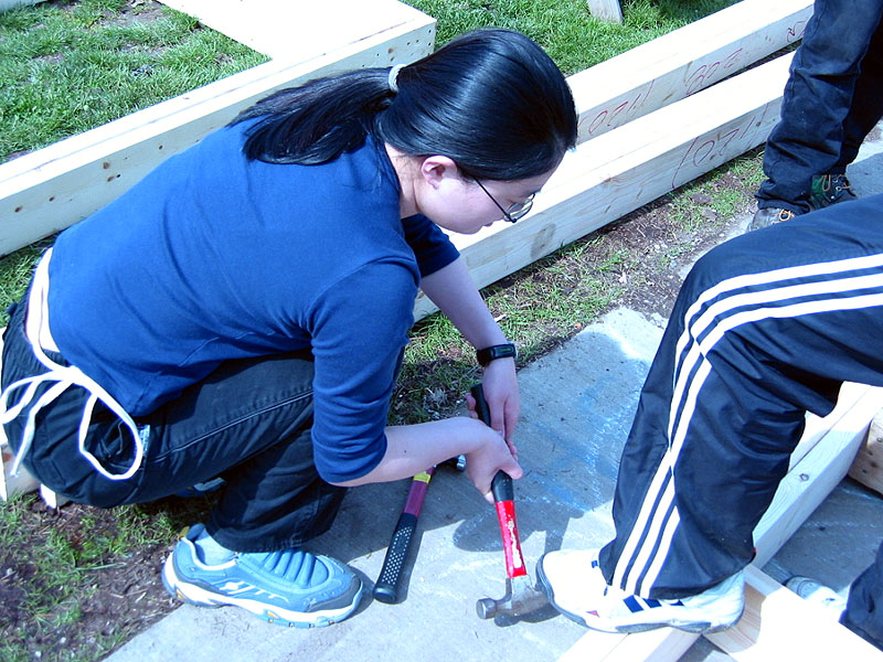 fatf_saturday_1130_jichenPullingNail