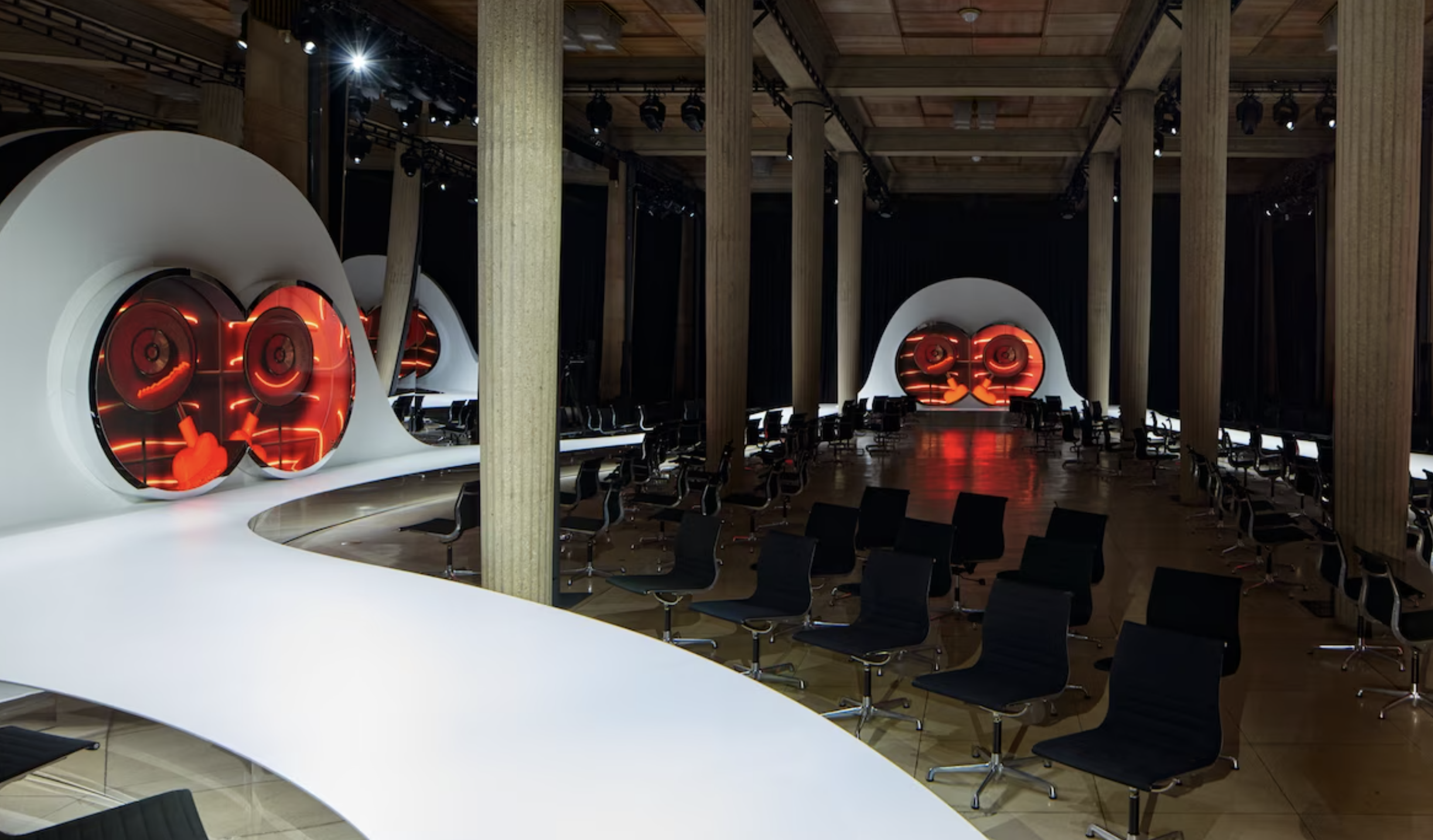 Miu Miu S22 Showspace