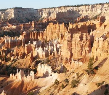 Sunrise view of Bryce Canyon