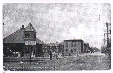 Centre Street at
                Carbon Street, looking north