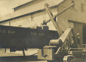 Loading truck with coal containers