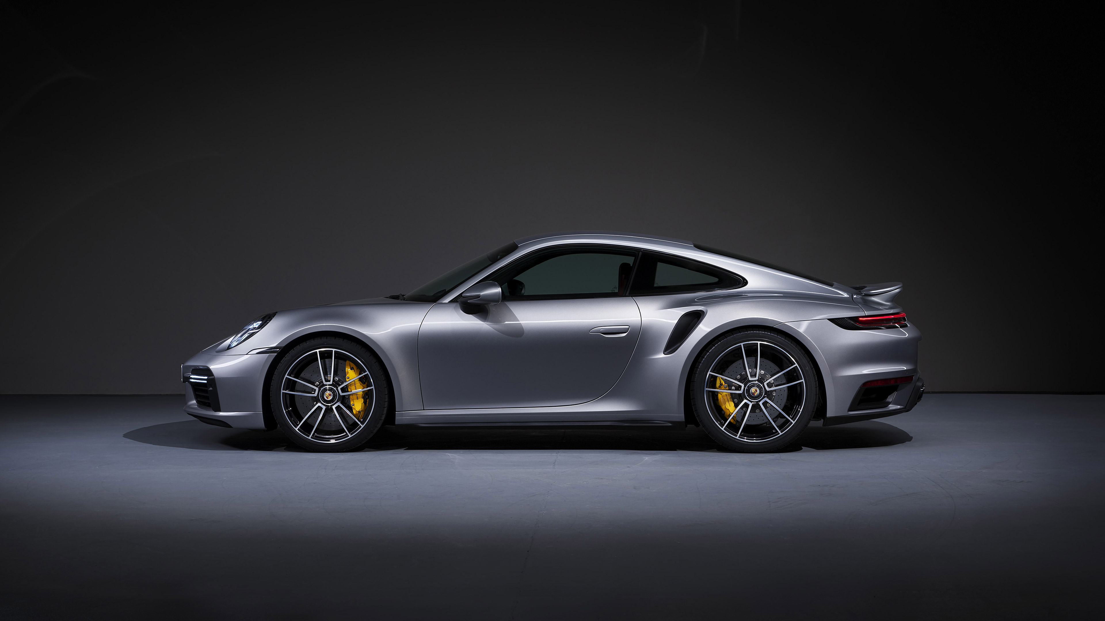 992